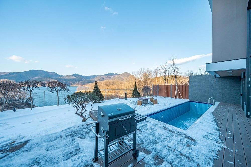 Jecheon The Shine Cheongpung Hotel Room photo